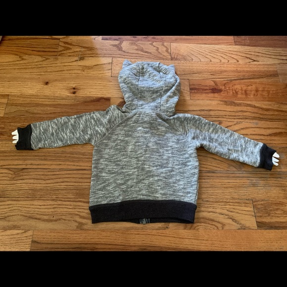 Gray Fox Zip Up Hoodie with Cozy Pockets and “Claws” on the sleeves!- NWOT - Picture 2 of 8